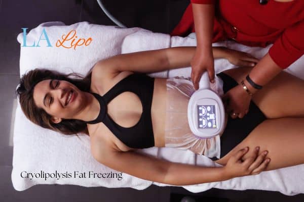woman getting cryolipolysis Gateshead